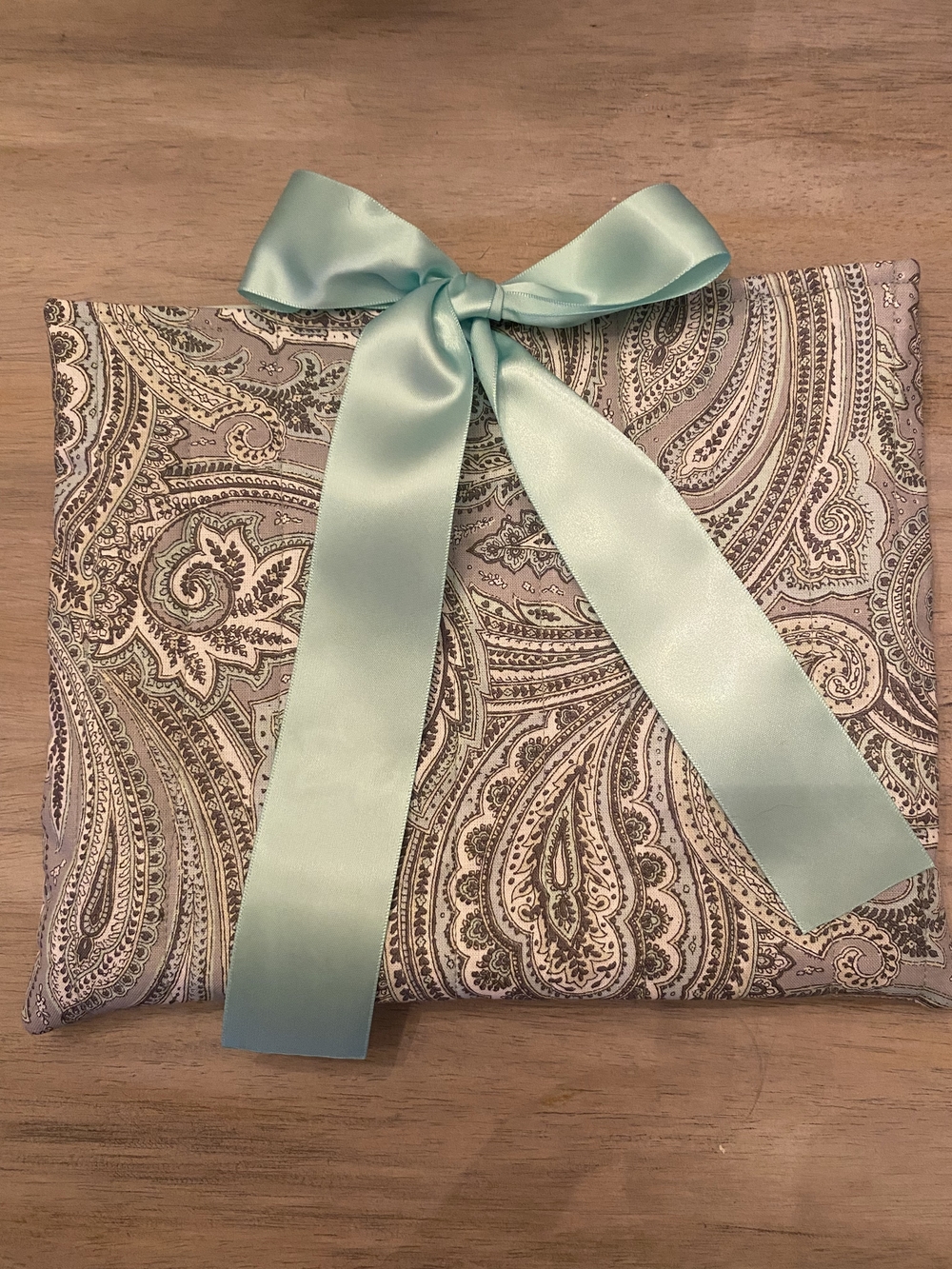 New Quilted Book/Bible Cover Paisley With Mint Ribbon Closure